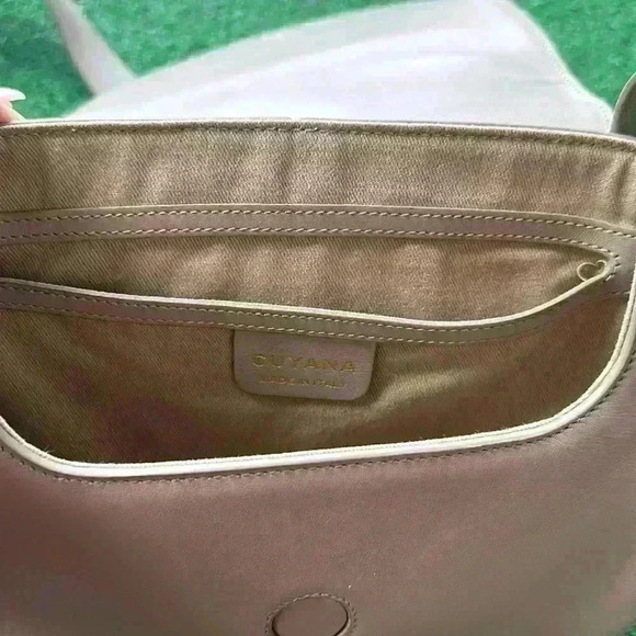 Cuyana - Picture 4 of 8